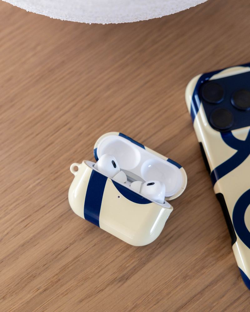 Puhelinkuoreen sopiva AirPods-kotelo